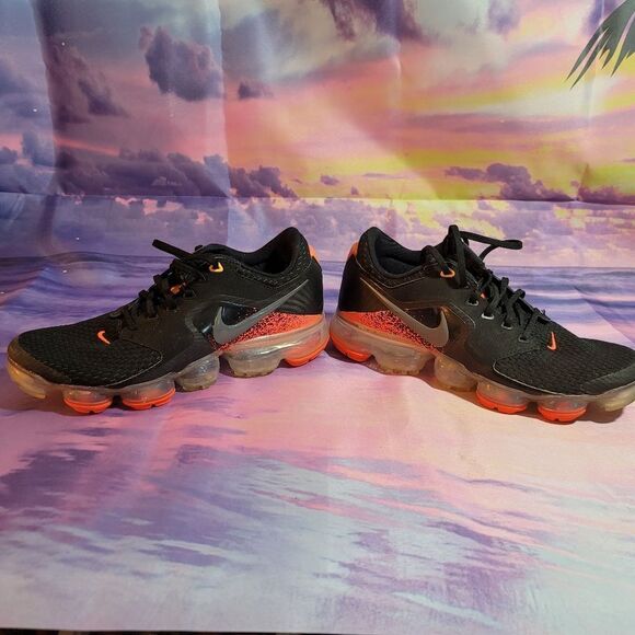 Nike Air Vapormax EUC Size 7Y - Picture 7 of 10